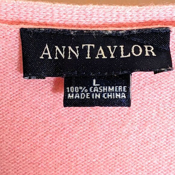 Ann Taylor 100% Cashmere Pink V-Neck Sweeter 3/4 Sleeve With Bow Size Large - Picture 5 of 7